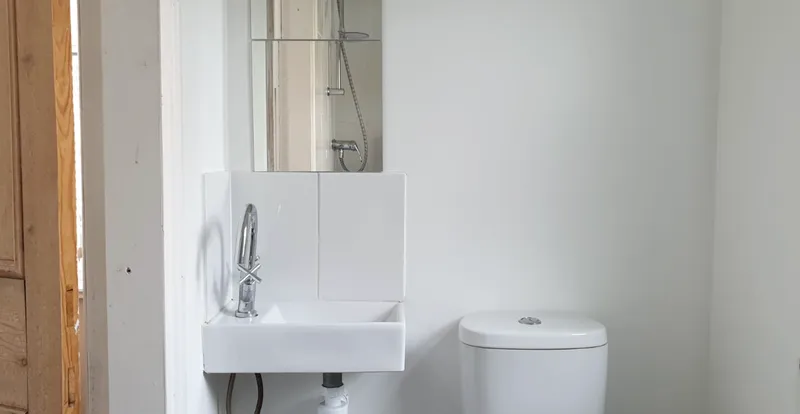 Student House // 4 Bed & 2 Bath // Jul 2026 - Image 6